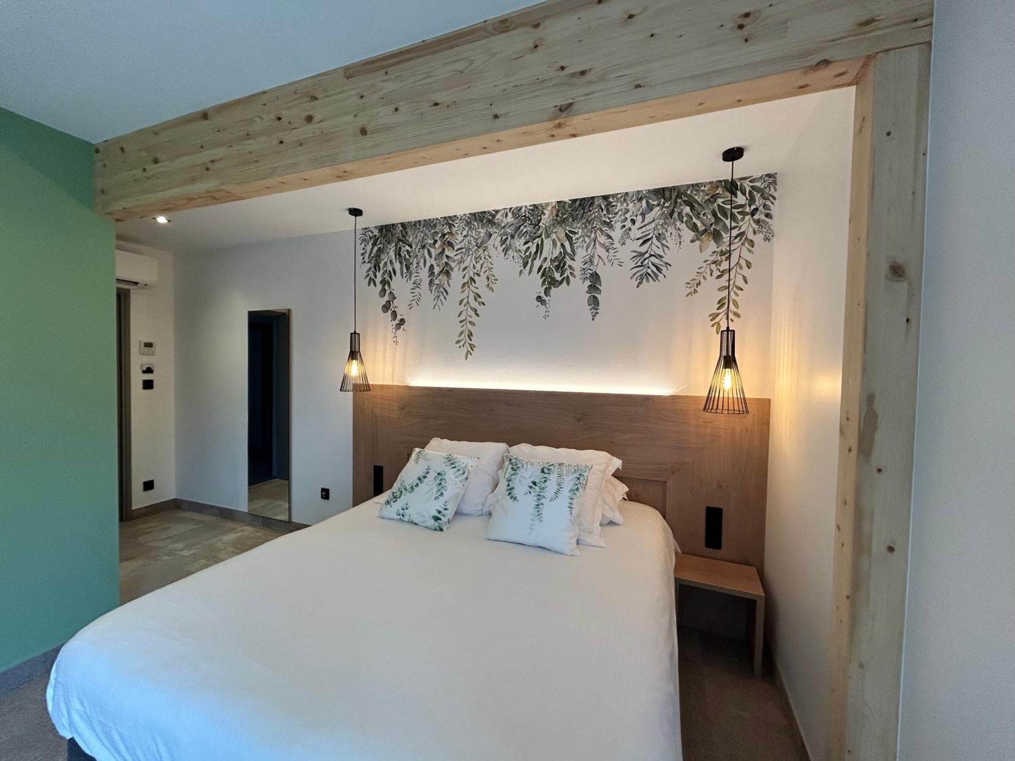 Les Orchidees , Hotel & Restaurant فردان سور ميوز المظهر الخارجي الصورة