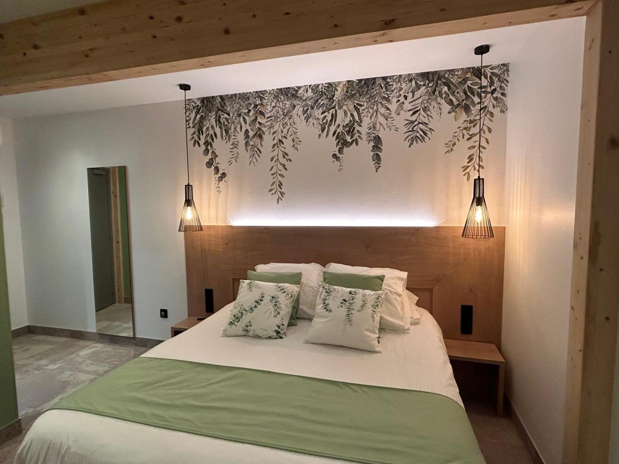 Les Orchidees , Hotel & Restaurant فردان سور ميوز المظهر الخارجي الصورة